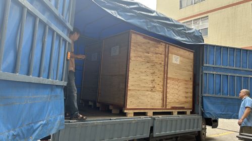 آخرین اخبار شرکت درباره 2 دستگاه دستگاه بسته‌بندی تاشوی دستکش PCL سفارشی در حال ارسال به مشتریان هستند.