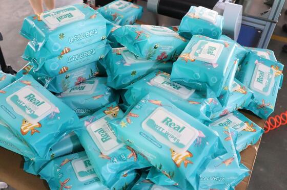 دستگاه بسته بندی پوشک های مرطوب چند عملکردی مناسب برای مواد بسته بندی مختلف و اندازه های مختلف که انعطاف پذیری را تضمین می کند